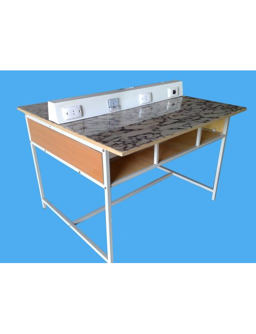 Bàn thí nghiệm lý 4 chỗ BTN-06