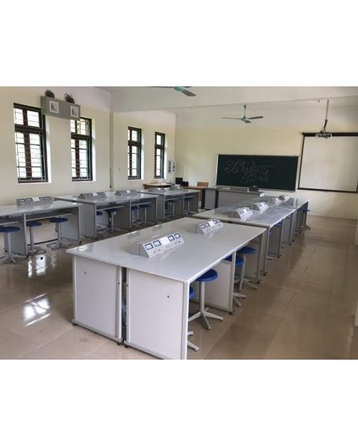 Bàn thí nghiệm lý 4 chỗ BTN-07