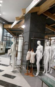 Công Trình: Hoàn thiện nội thất gian hàng thời trang tại AEON MALL Long Biên – hình 8