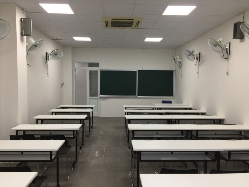 Công Trình: Nội thất giảng đường Đại học Công Nghệ – Đại học Quốc gia Hà Nội