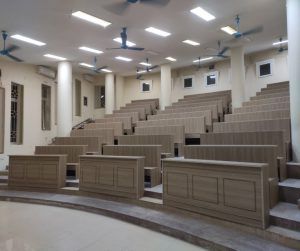 Công Trình: Nội thất giảng đường khoa Luật – Đại học Quốc gia Hà Nội – hình 2